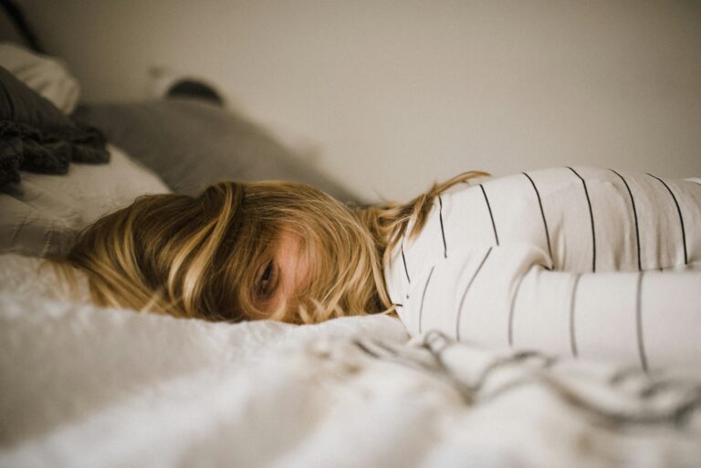 Miért fáj az arcod, ha stresszes vagy? A megoldás egyszerűbb, mint gondolnád!