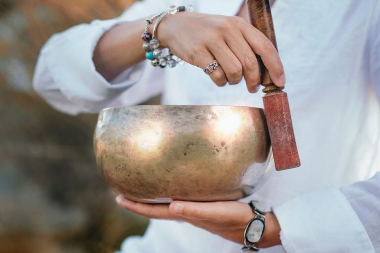 Amikor a rezgésből dallam születik – hangtálak, handpan és gong varázsa